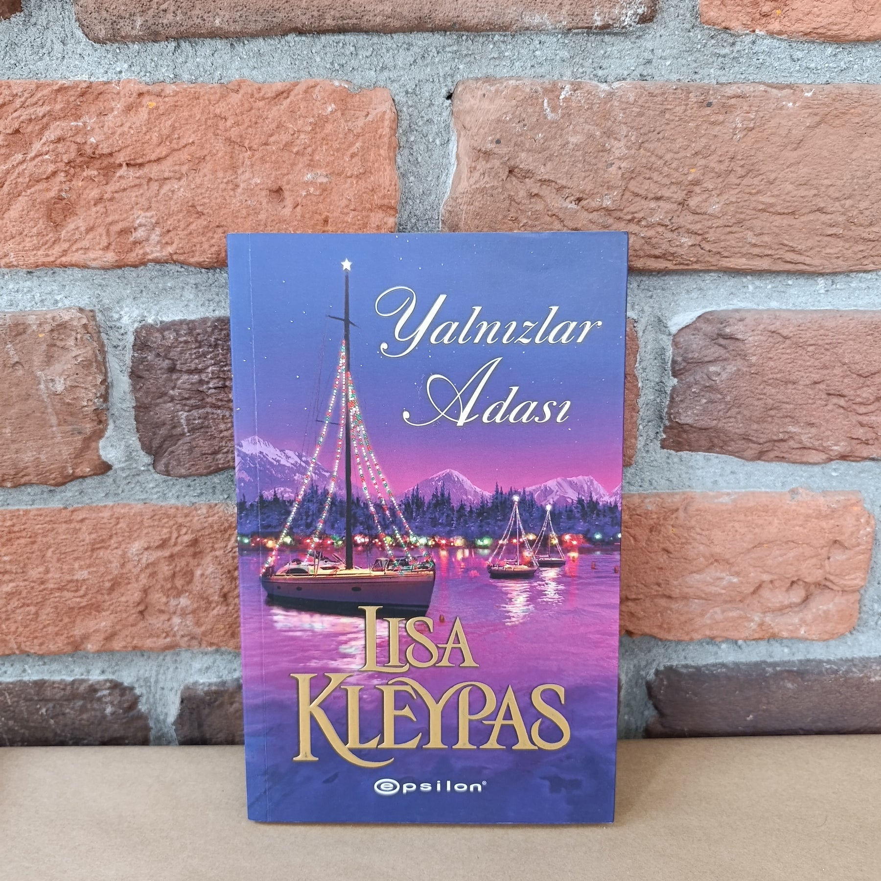 Yalnizlar Adasi, Lisa Kleypas – Lisa Kleypas | Epsilon Yayınevi