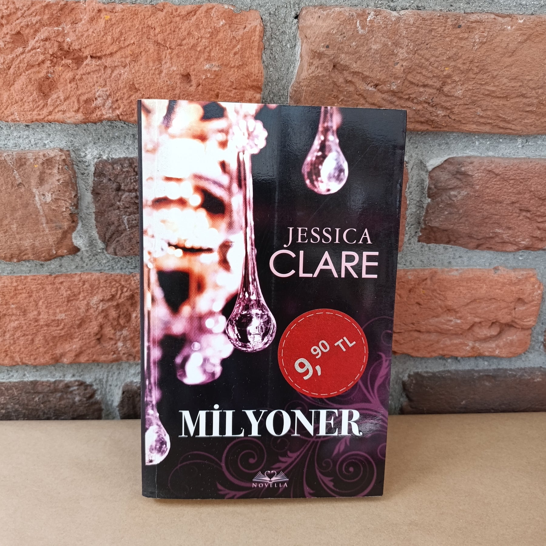 Milyoner, Jessica Clare – Jessica Clare, Arzu Şensoy | Novella Yayınları