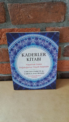 Kaderler Kitabı, Carola Eastwood