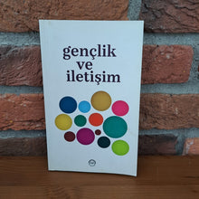 Genclik ve Iletisim, Kolektif