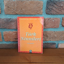 Türk Ninnileri - Hazırlayan: Suat Batur | Altın Kitaplar