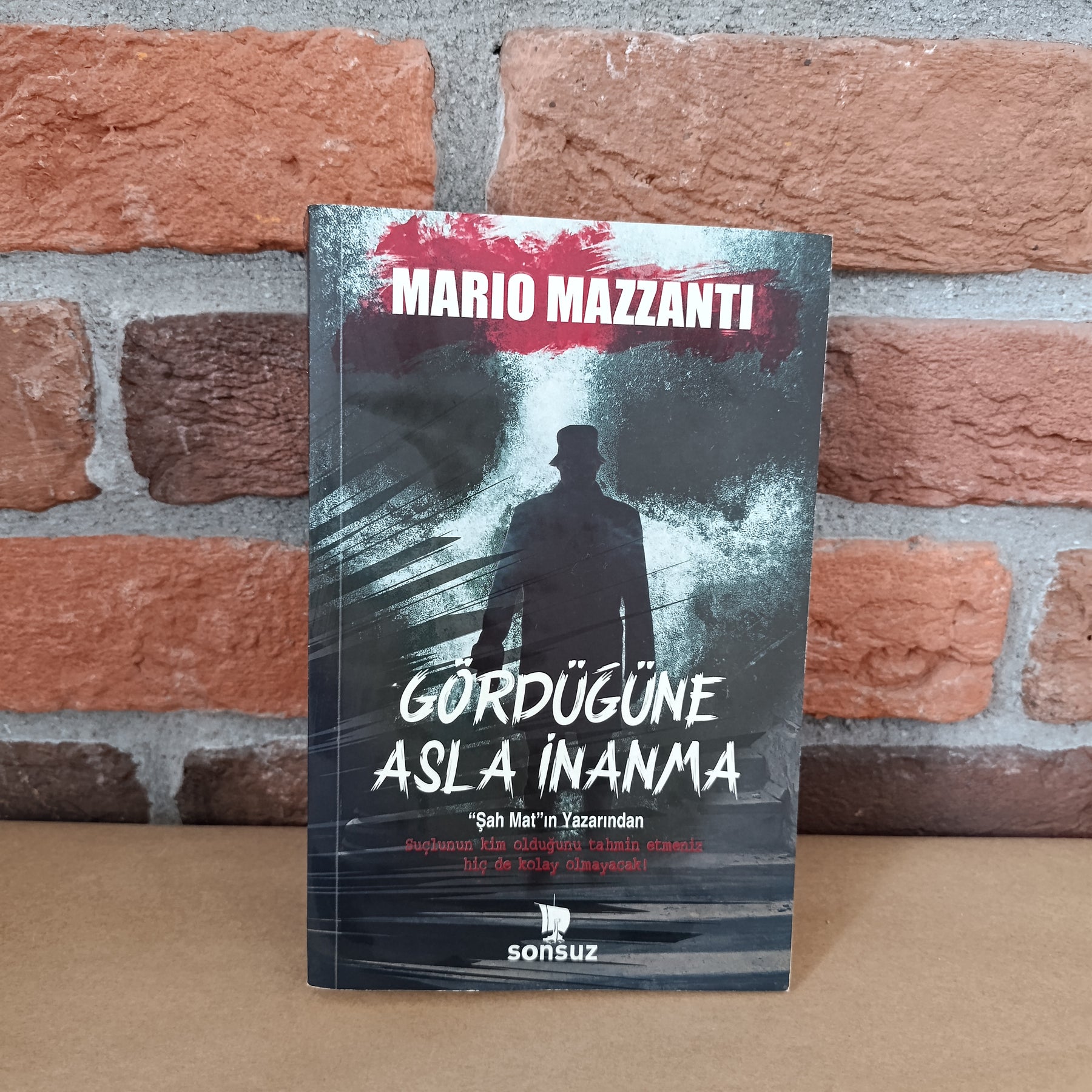 Gördüğüne Asla İnanma, Mario Mazzanti – Mario Mazzanti | Sonsuz Kitap
