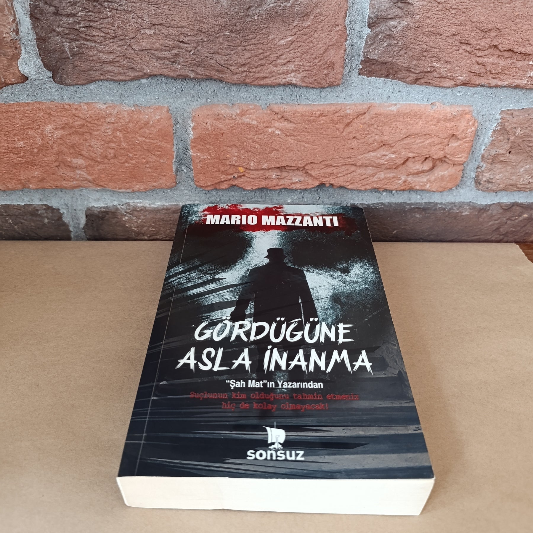 Gördüğüne Asla İnanma, Mario Mazzanti – Mario Mazzanti | Sonsuz Kitap