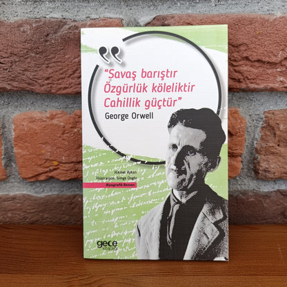İçimizdeki Kara Delikler, Marta Markoska,