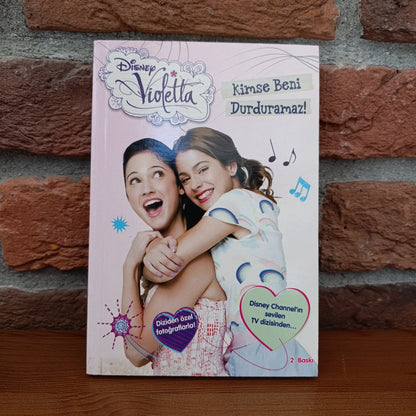 İçimizdeki Kara Delikler, Marta Markoska,